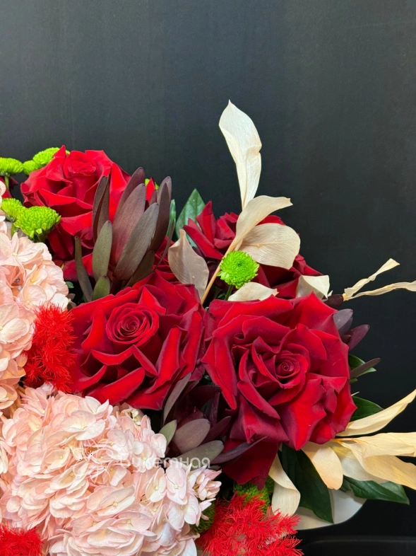 Композиция &laquo;Адель&raquo;