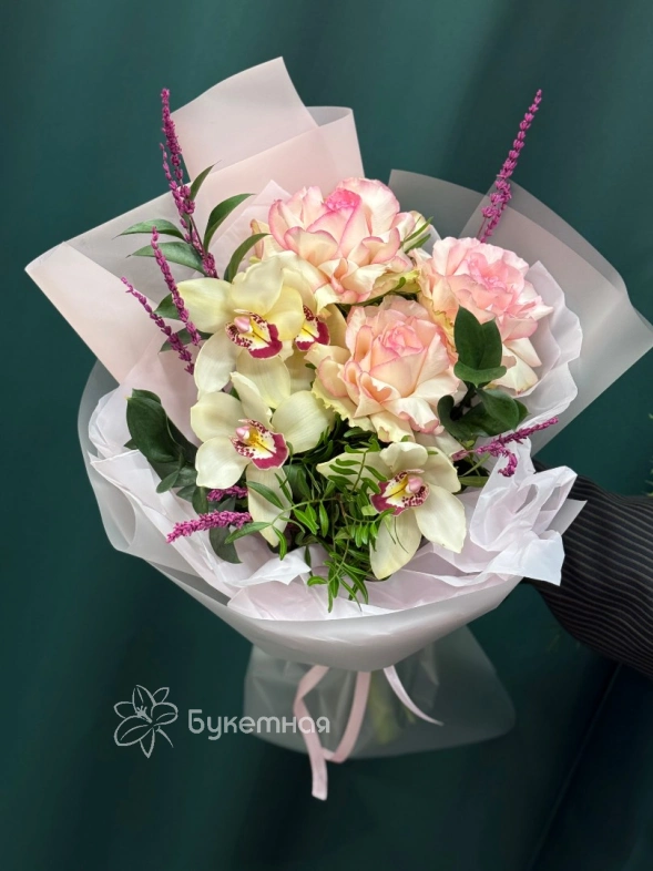 Букет цветов &laquo;Зара&raquo;