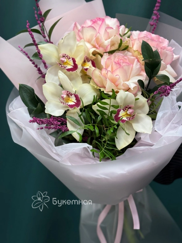 Букет цветов &laquo;Зара&raquo;