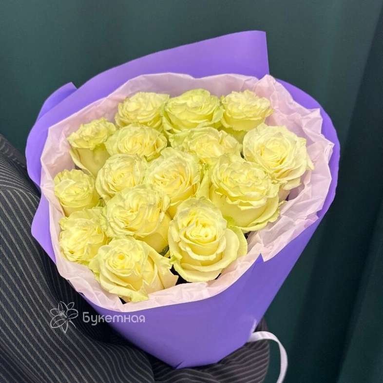 Букет &laquo;Мондиал 15 роз&raquo;