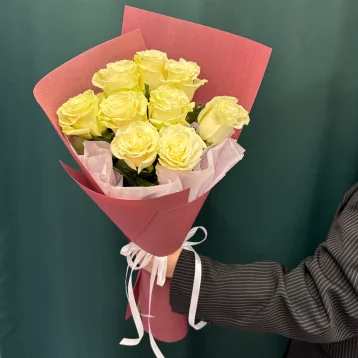 Букет «Мондиал 9 роз»