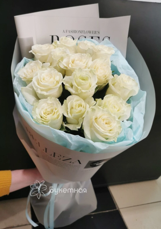 Букет &laquo;Мондиал 15 роз&raquo;