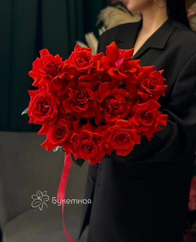Букет &laquo;Нина 11 роз&raquo;