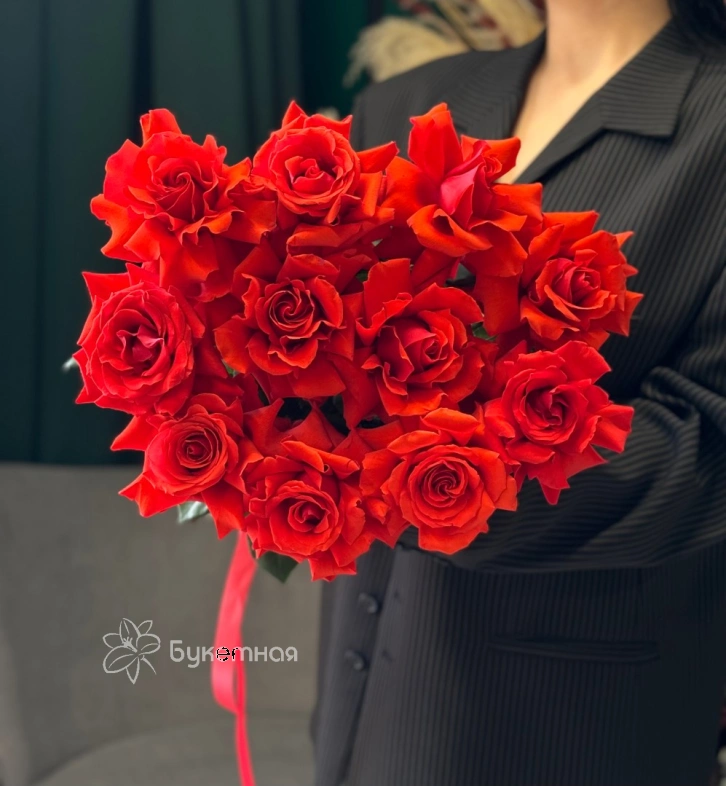 Букет &laquo;Нина 11 роз&raquo;