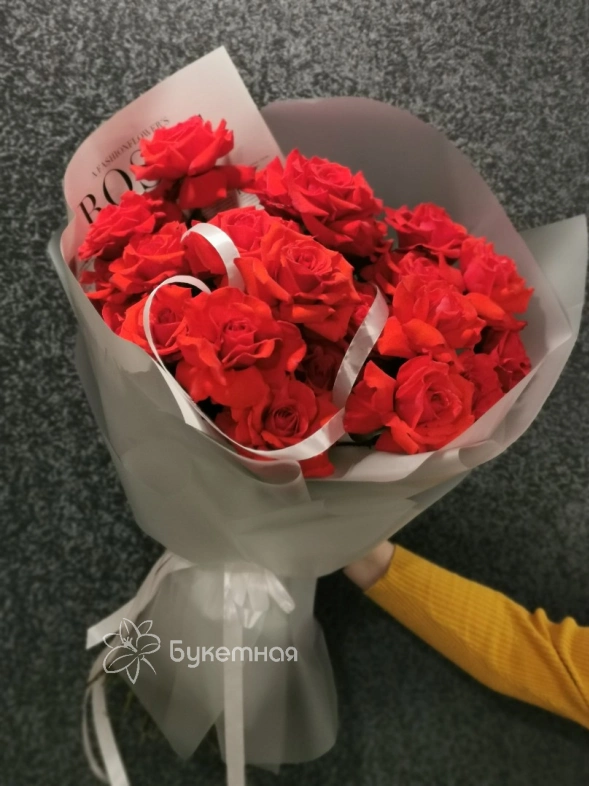 Букет &laquo;Нина 25 роз&raquo;
