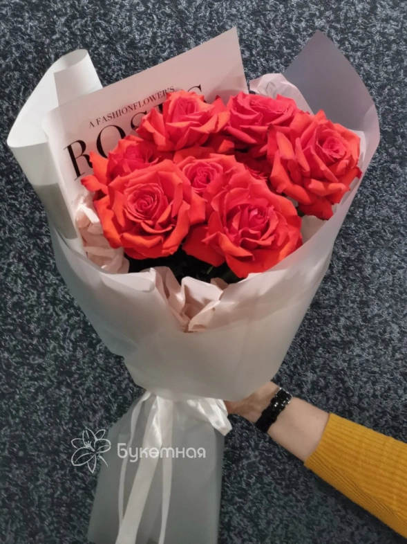 Букет &laquo;Нина 7 роз&raquo;