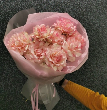 Букет «Эсперансе 7 роз»