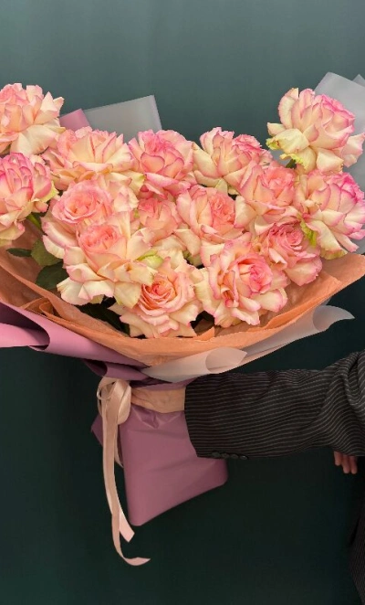 Букет «Эсперансе 15 роз»