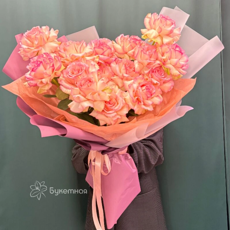 Букет &laquo;Эсперансе 15 роз&raquo;