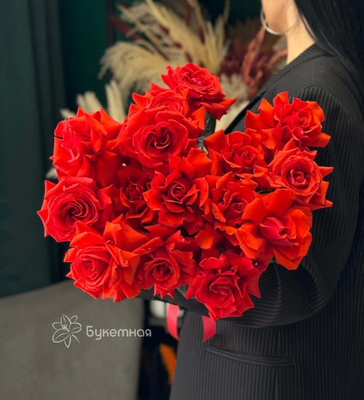 Букет моно &laquo;Нина 15 роз &raquo;