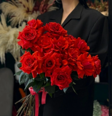 Букет моно «Нина 15 роз »