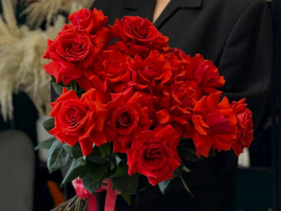 Букет моно «Нина 15 роз »