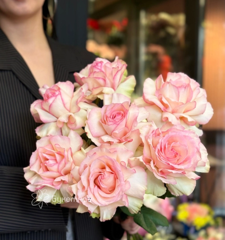 Моно букет &laquo;Эсперанса 7 шт&raquo;