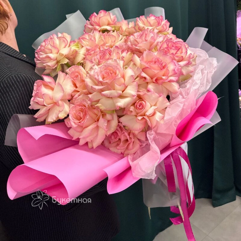 Букет &laquo;Эсперанс 25 роз&raquo;