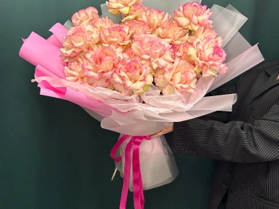 Букет «Эсперанс 25 роз»