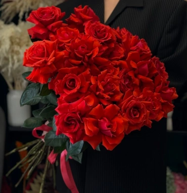 Моно букет «Нина 25 роз»