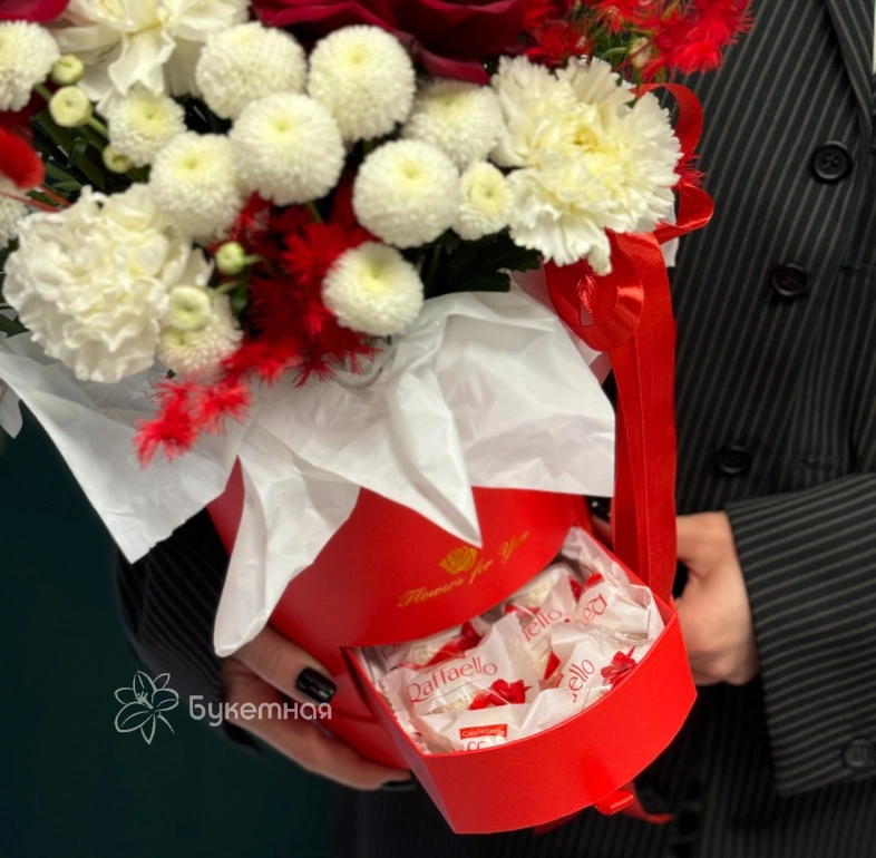 Шляпная коробочка  &laquo;Рафаэлла&raquo;