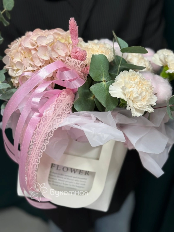 Цветочная сумочка &laquo;Зефирка&raquo;