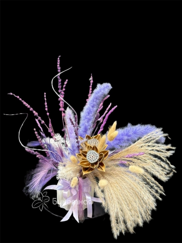 Композиция &laquo;Лотос сухоцвет&raquo;