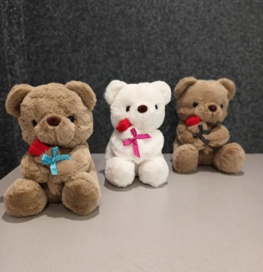 Мишка с розой