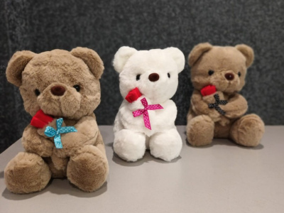 Мишка с розой