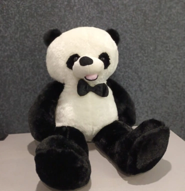 Плюшевый панда с бабочкой