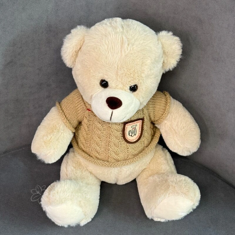 Игрушка &laquo;Мишка в кофточке&raquo;