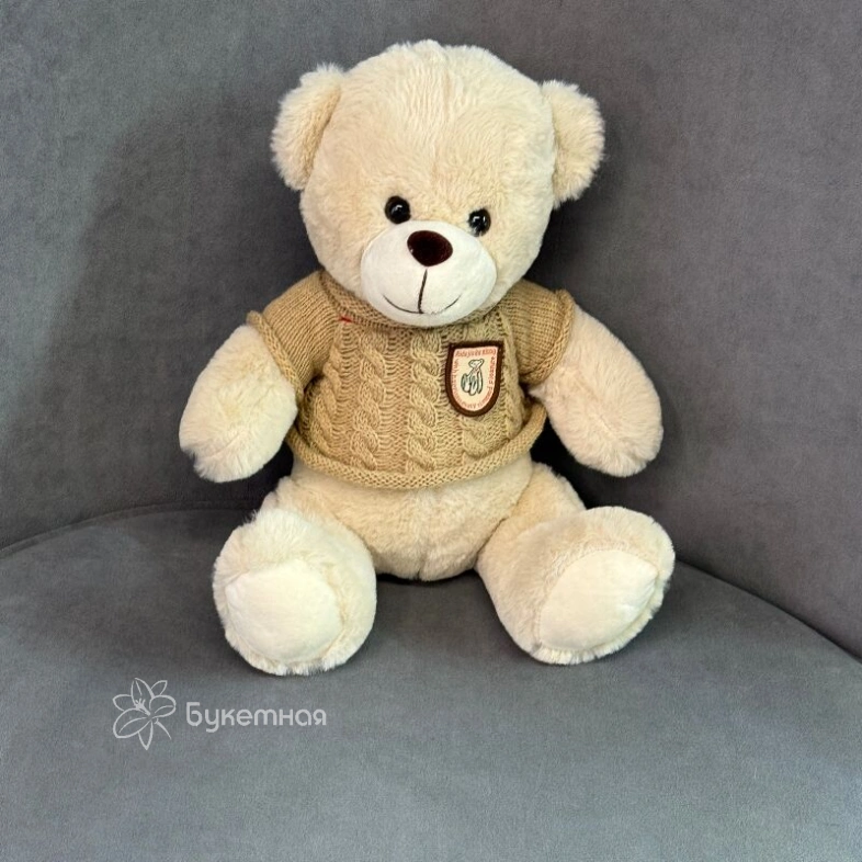 Игрушка &laquo;Мишка в кофточке&raquo;