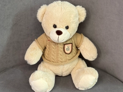 Игрушка « Мишка в кофточке»