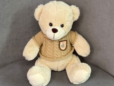 Игрушка «Мишка в кофточке»