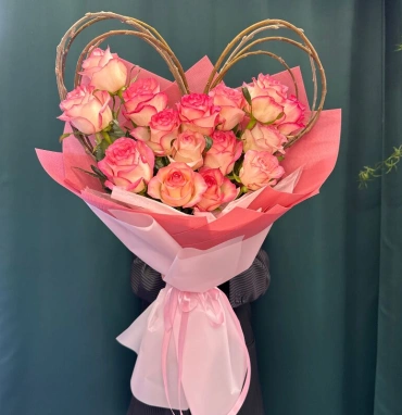 Букет « Розовое сердце»