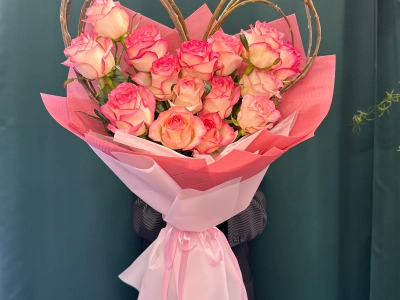 Букет « Розовое сердце»