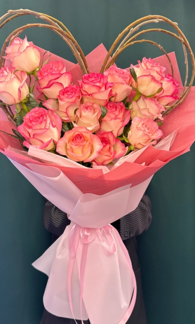Букет « Розовое сердце»