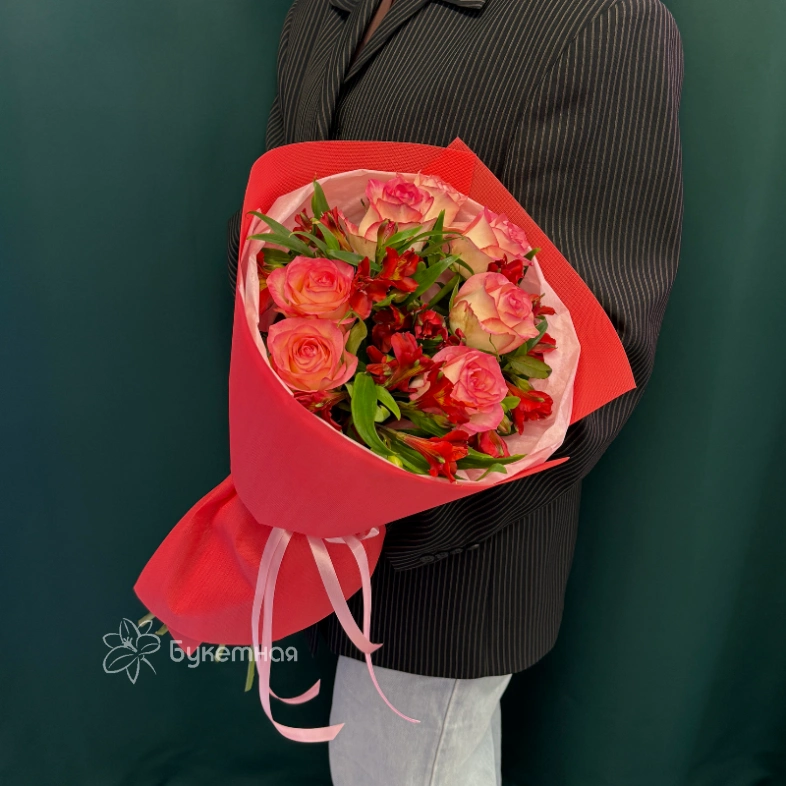 Букет &laquo; Сияющая любовь&raquo;