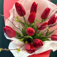 Букет &laquo; Красные тюльпаны 11 шт&raquo; 3