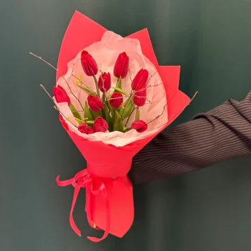 Букет « Красные тюльпаны 11 шт»