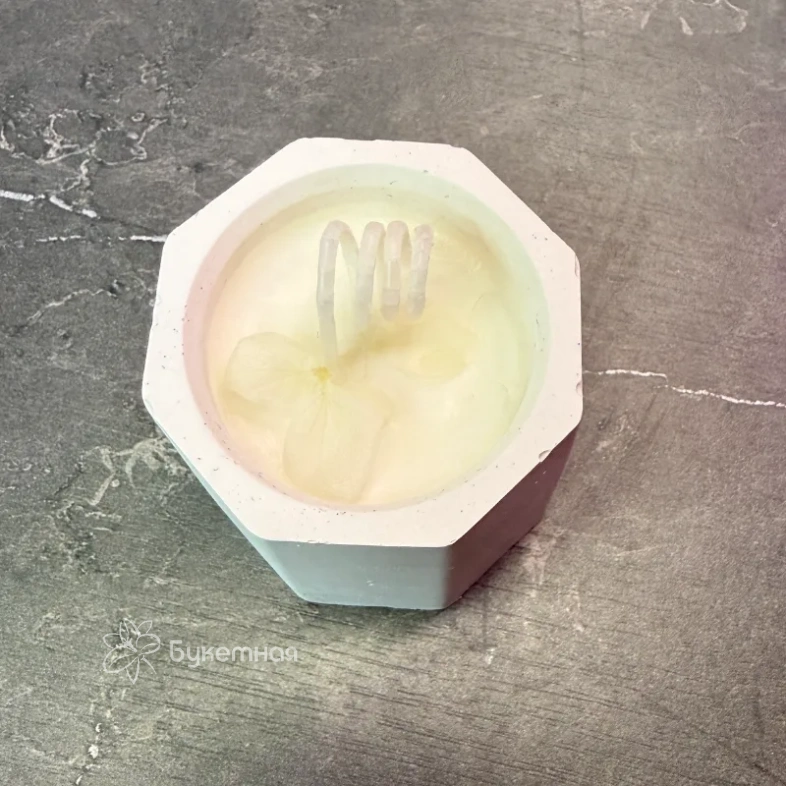 Свеча ароматическая &laquo;Малиновый пирог&raquo;