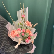 Букет &laquo;Верба и диантусы&raquo; 2