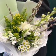 Букет &laquo;Верба и нарцисс&raquo; 3