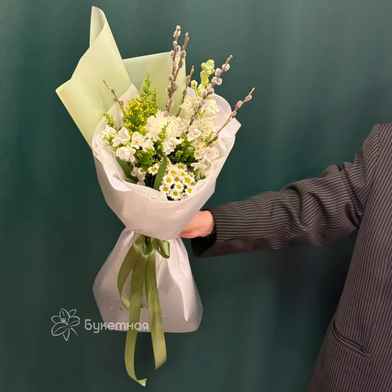 Букет &laquo;Верба и нарцисс&raquo;