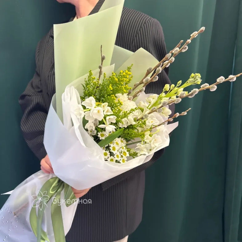 Букет &laquo;Верба и нарцисс&raquo;