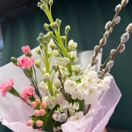 Букет &laquo;Верба и маттиола&raquo; 4